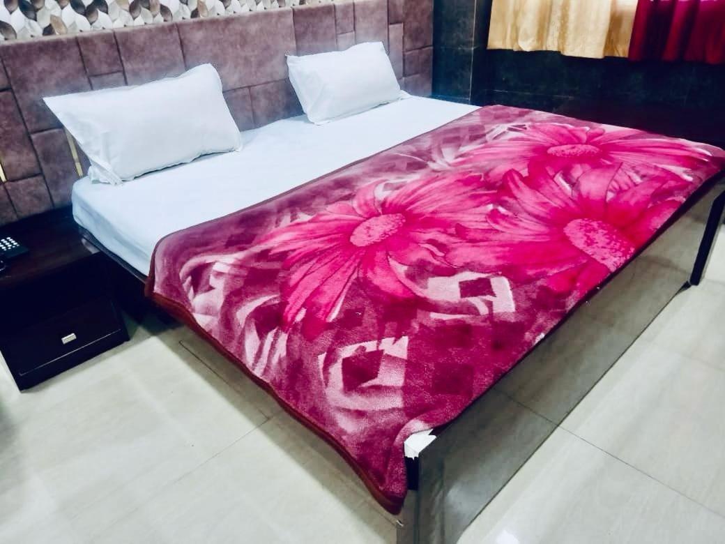 Hotel Vishal Palace Unnao Eksteriør billede